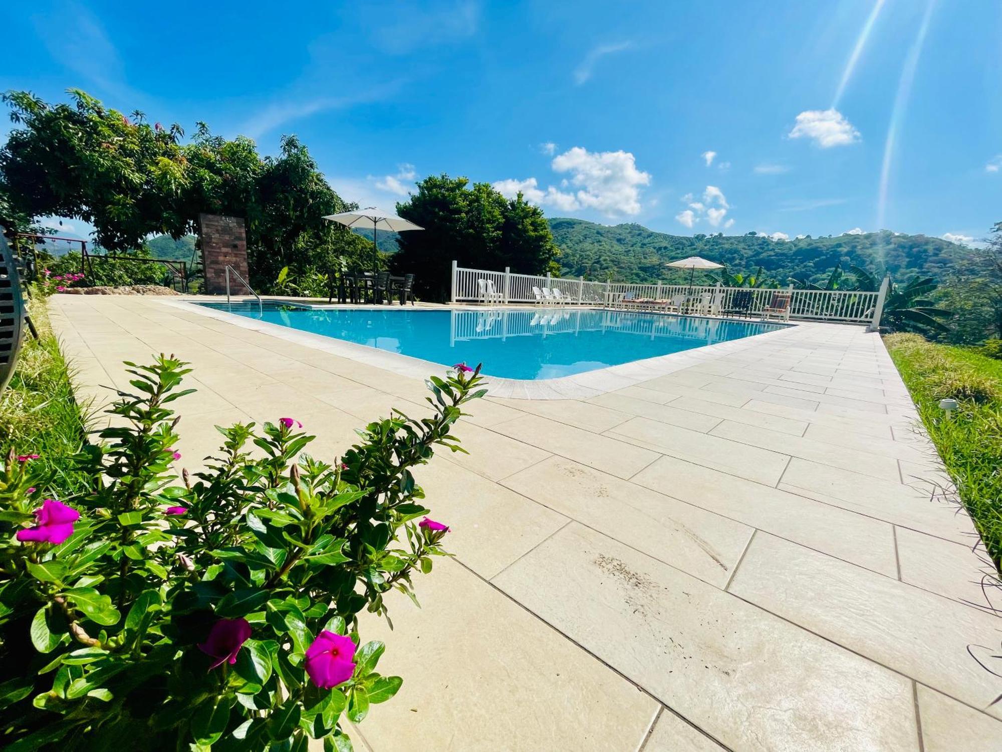 Villa Casa Campestre La Victoria-private Village