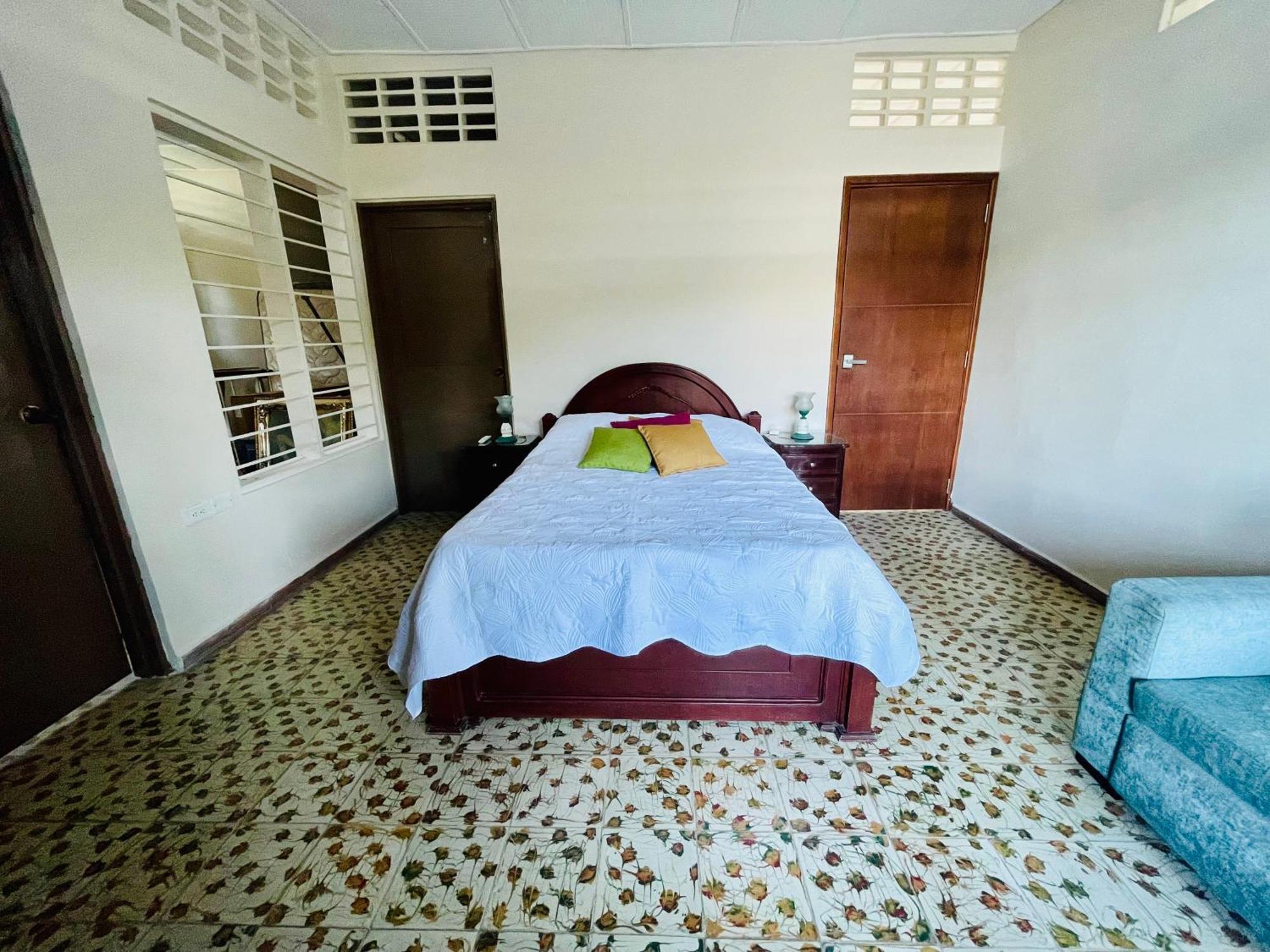 Villa Casa Campestre La Victoria-private Village *